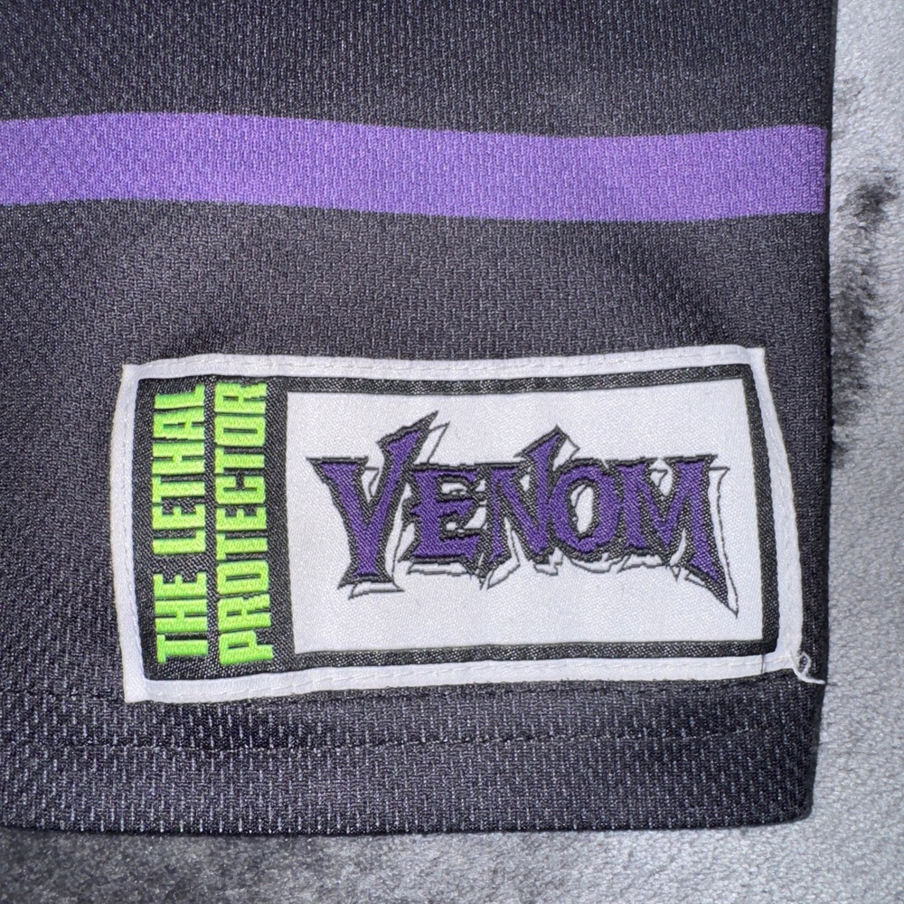 Marvel Venom Lethal Protector Hockey Jersey Mens Medium Black Purple 88 Graphic - Picture 15 of 15